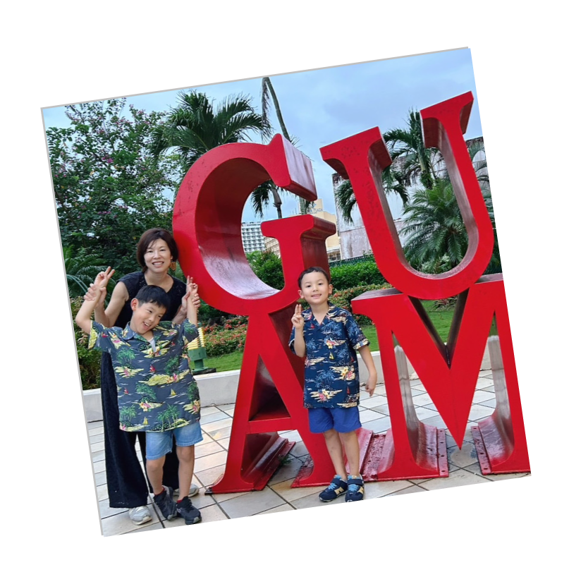 授業参観に参加してみて、英語で自己紹介している様子を見て、いつの間に成長したのかと、思わず涙が溢れ出ました。